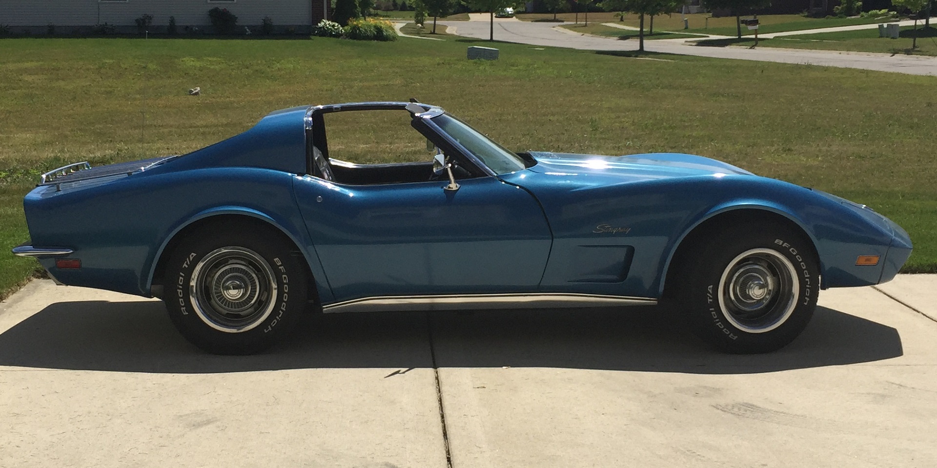 Blue 1973 Corvette - side view